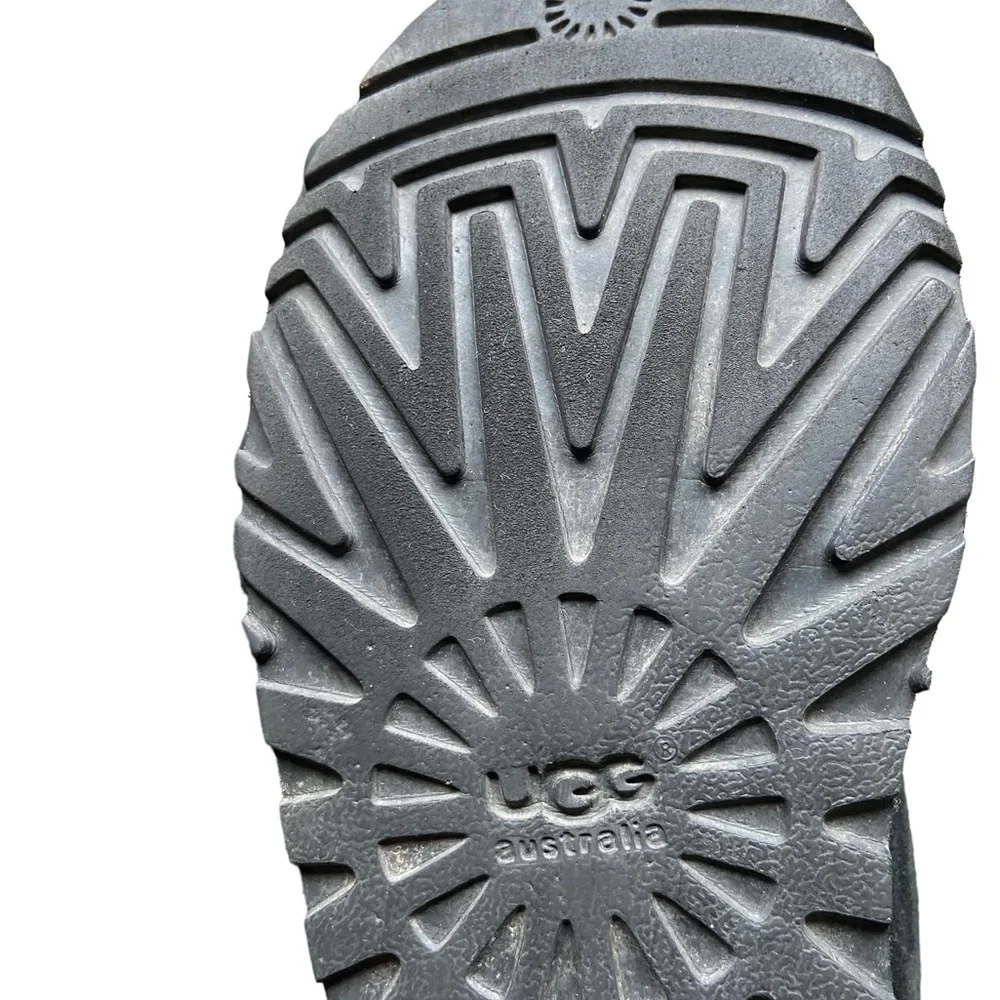 UGG classic ii